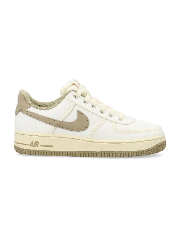 Nike Wmns Air Force 1'07 Sneakers